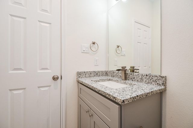 2827 Pine Estate Lane, Houston, TX 77014