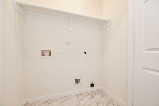 2827 Pine Estate Lane, Houston, TX 77014