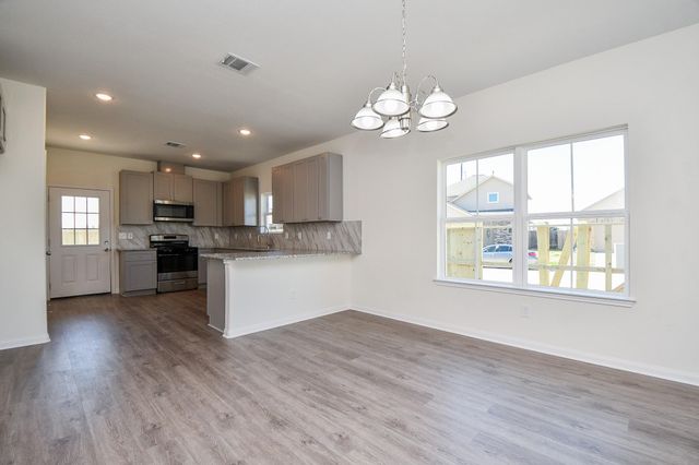 2827 Pine Estate Lane, Houston, TX 77014