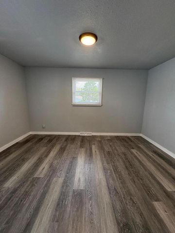 4921 N 58th STREET, Milwaukee, WI 53218