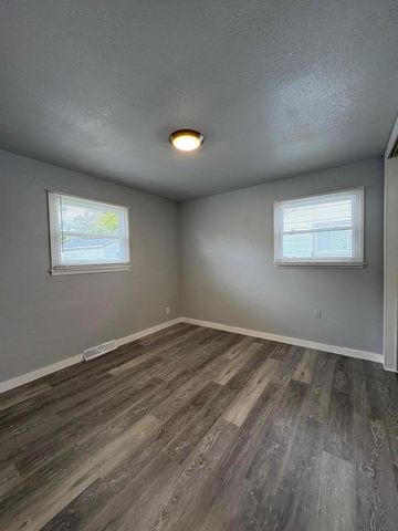 4921 N 58th STREET, Milwaukee, WI 53218