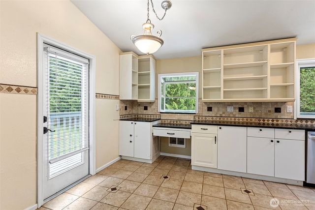 17720 199th Place NE, Woodinville, WA 98077