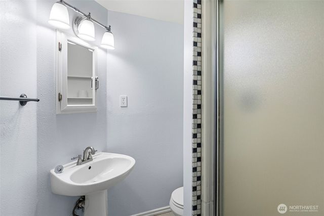 17720 199th Place NE, Woodinville, WA 98077