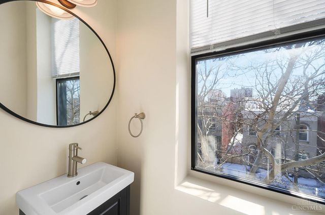 422 Clark Street, Cincinnati, OH 45203