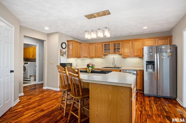 1201 LINDEN Street, Morton, IL 61550