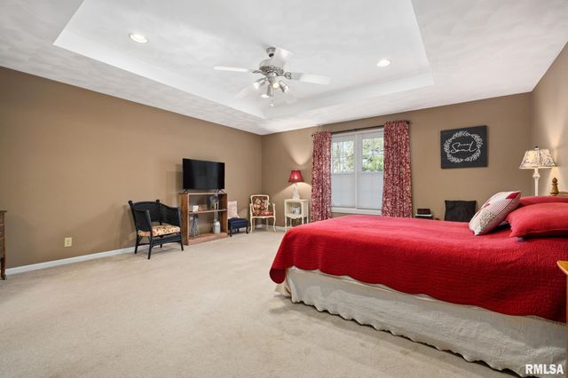 1201 LINDEN Street, Morton, IL 61550