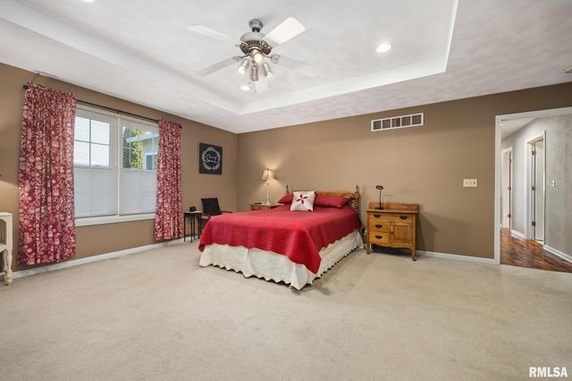 1201 LINDEN Street, Morton, IL 61550