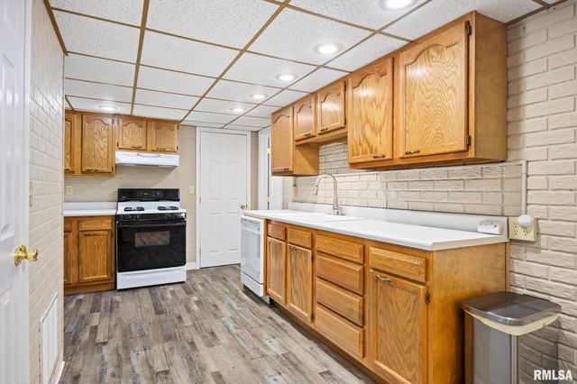 1201 LINDEN Street, Morton, IL 61550