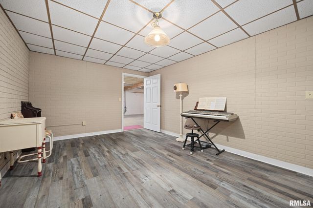 1201 LINDEN Street, Morton, IL 61550