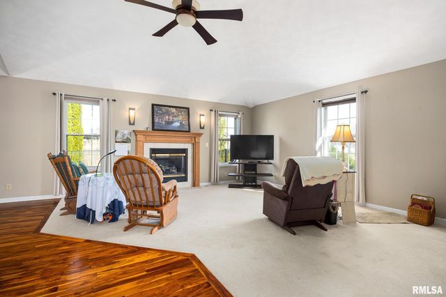 1201 LINDEN Street, Morton, IL 61550