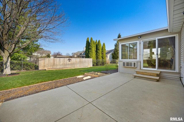 1201 LINDEN Street, Morton, IL 61550