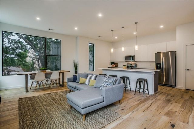2619 Kimsey Drive 101, Dallas, TX 75235