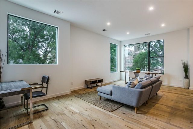 2619 Kimsey Drive 101, Dallas, TX 75235