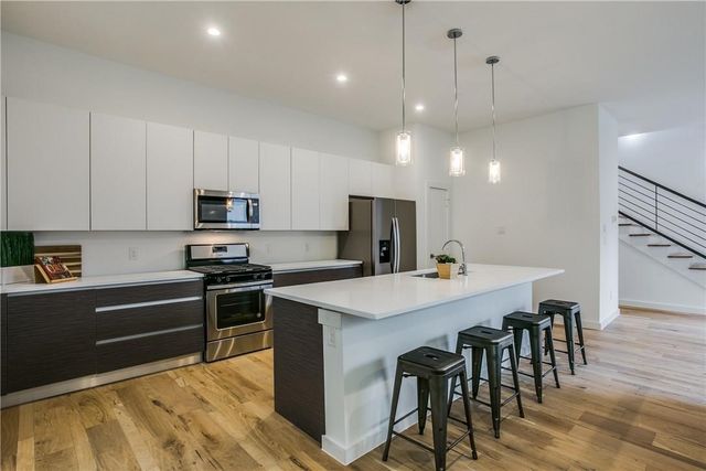 2619 Kimsey Drive 101, Dallas, TX 75235