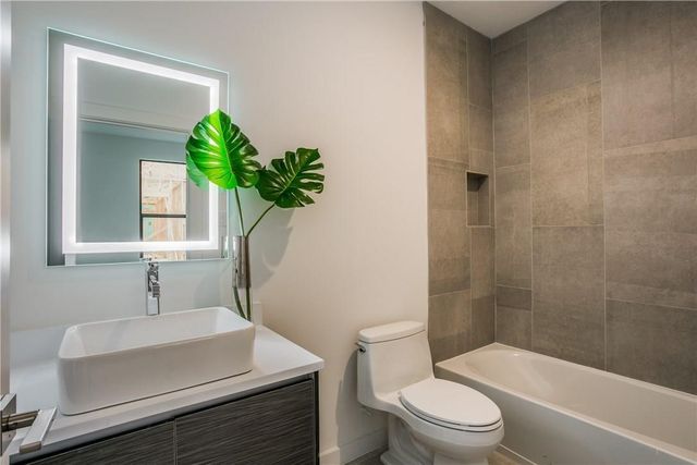 2619 Kimsey Drive 101, Dallas, TX 75235