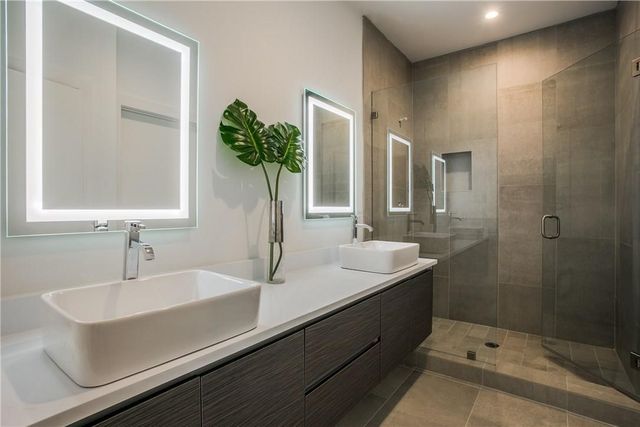 2619 Kimsey Drive 101, Dallas, TX 75235
