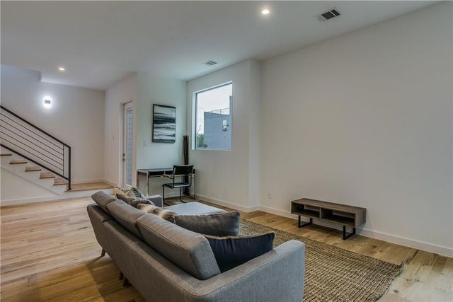 2619 Kimsey Drive 101, Dallas, TX 75235