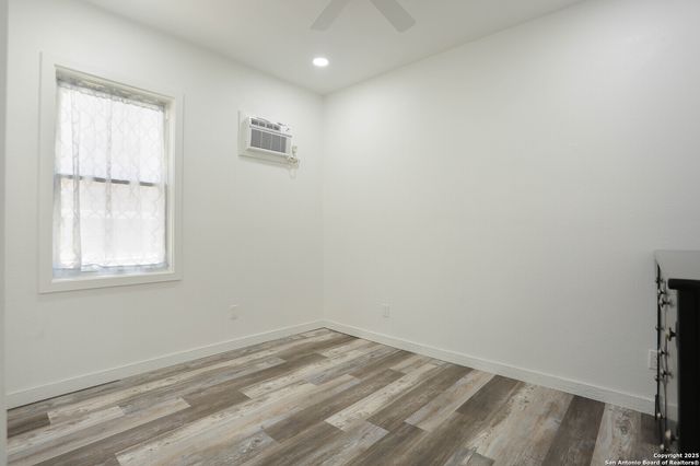 562 Kendalia, San Antonio, TX 78221