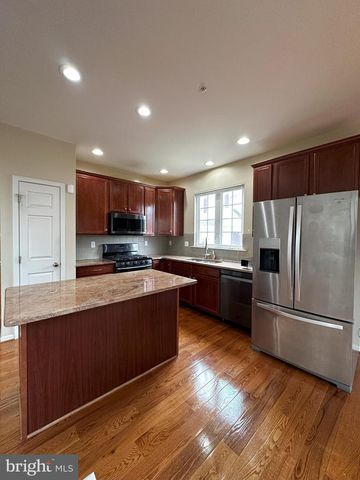 147 FRINGETREE DR, West Chester, PA 19380