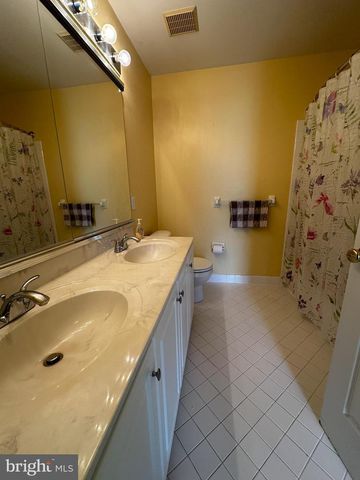 147 FRINGETREE DR, West Chester, PA 19380