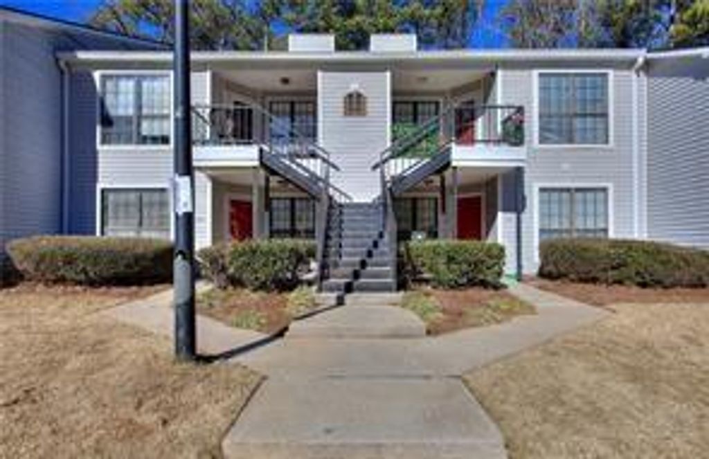 586 Windchase Lane, Stone Mountain, GA 30083