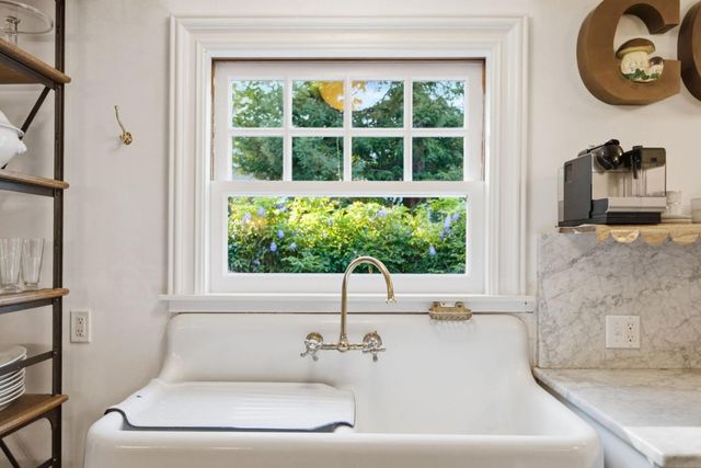 133 Russell Avenue, Portola Valley, CA 94028