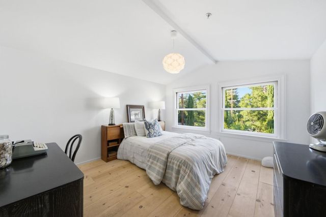 133 Russell Avenue, Portola Valley, CA 94028