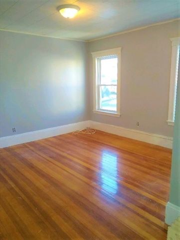 7 Grand St 0, Reading, MA 01867