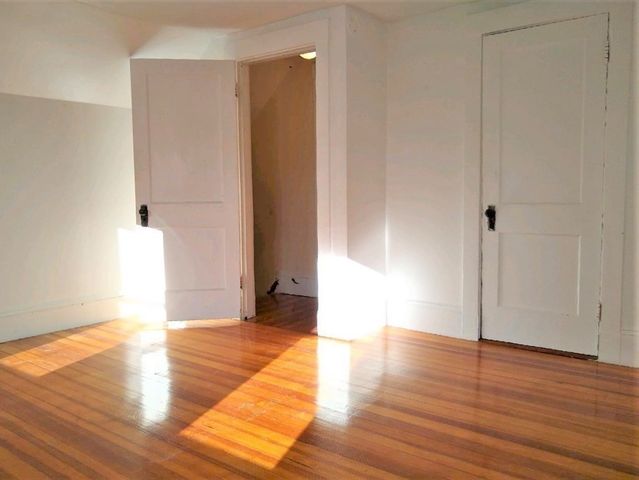 7 Grand St 0, Reading, MA 01867