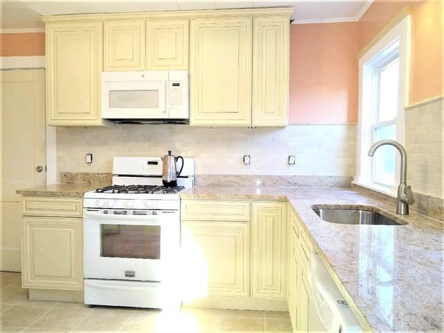 7 Grand St 0, Reading, MA 01867