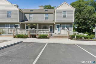 53 Manorwood Drive 53, Branford, CT 06405