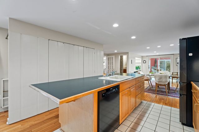 133 Blake Road, Hamden, CT 06517