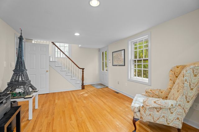 133 Blake Road, Hamden, CT 06517