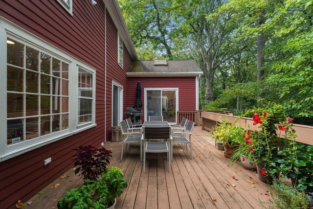133 Blake Road, Hamden, CT 06517