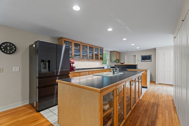 133 Blake Road, Hamden, CT 06517