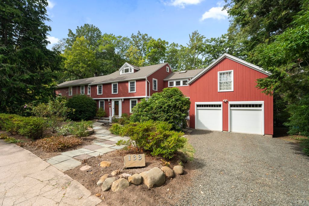 133 Blake Road, Hamden, CT 06517