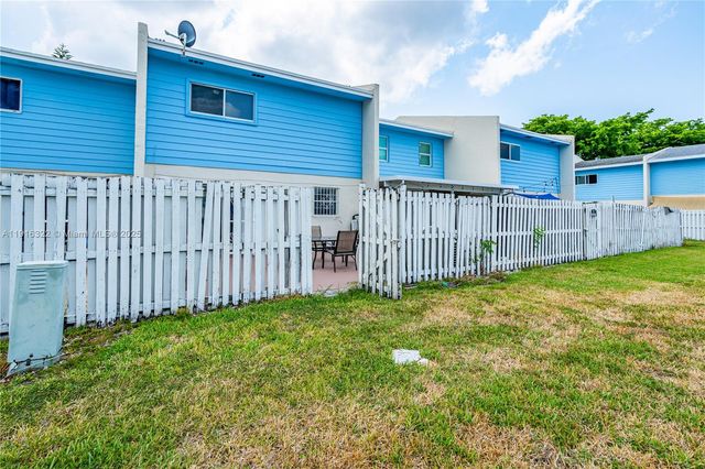 22315 SW 103rd Ave, Cutler Bay, FL 33190