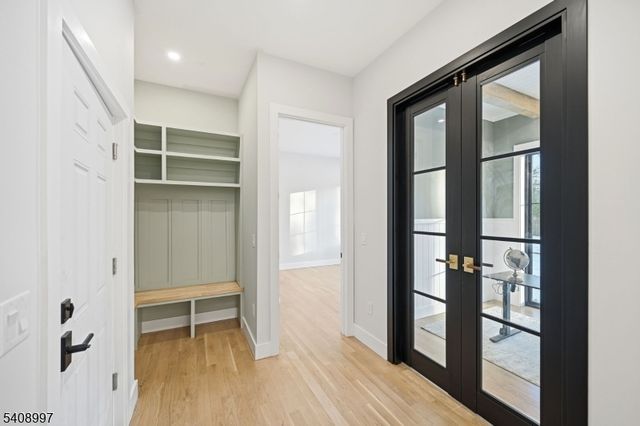 47 Afton Dr, Florham Park Boro, NJ 07932