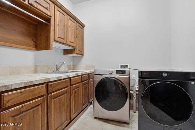 5580 E 10TH Avenue, Apache Junction, AZ 85119