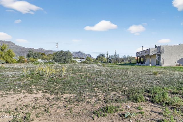 5580 E 10TH Avenue, Apache Junction, AZ 85119