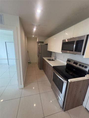 821 SW 18th Ave 205, Miami, FL 33135