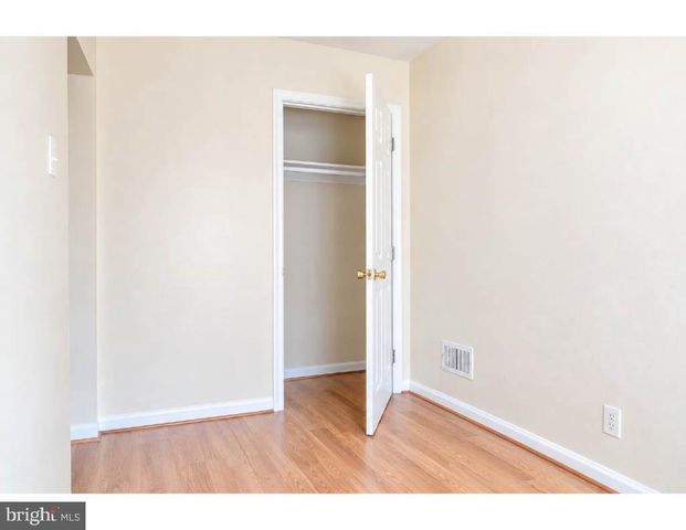 2406 LAURETTA AVE, Baltimore, MD 21223