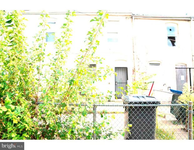 2406 LAURETTA AVE, Baltimore, MD 21223