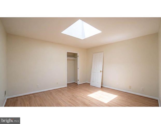 2406 LAURETTA AVE, Baltimore, MD 21223