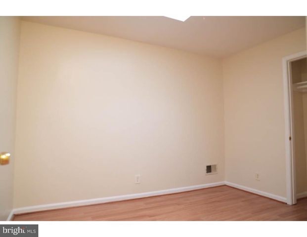 2406 LAURETTA AVE, Baltimore, MD 21223