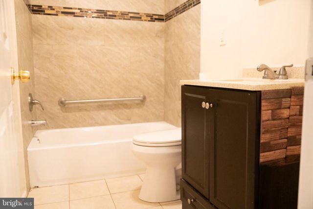 2406 LAURETTA AVE, Baltimore, MD 21223
