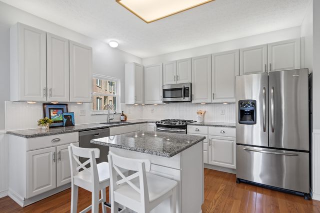 6082 Manshire Court, Galloway, OH 43119