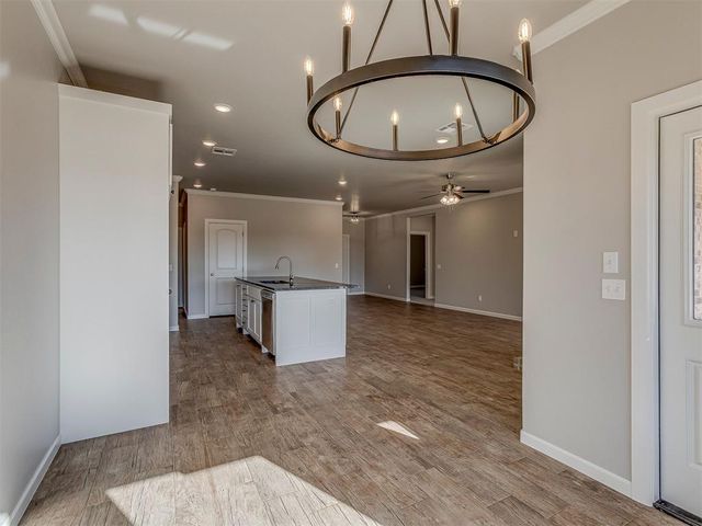 9757 Country Side Lane, Guthrie, OK 73044