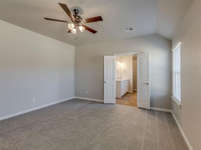 9757 Country Side Lane, Guthrie, OK 73044