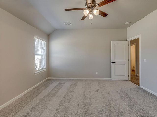 9757 Country Side Lane, Guthrie, OK 73044